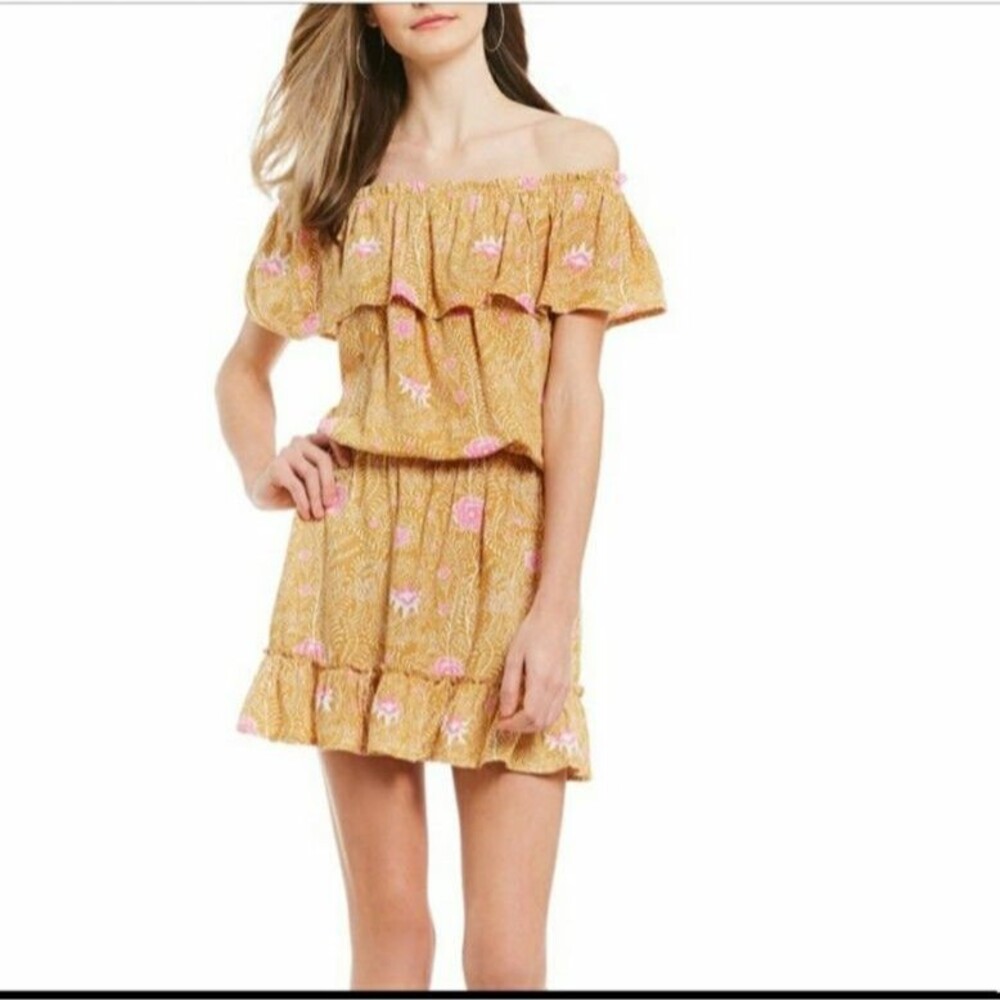 Beachgold dress, size medium, new